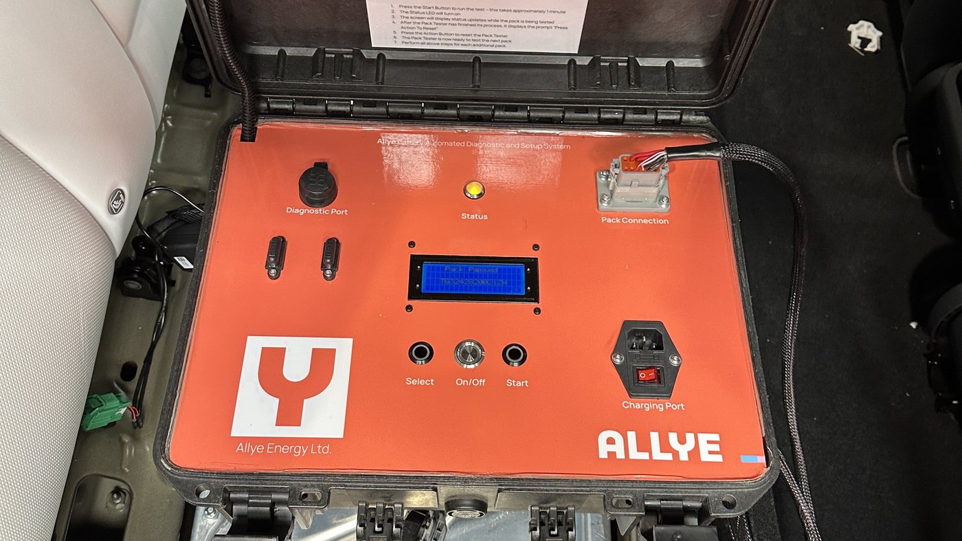 Allye SPEX connected to a battery in the vehicle